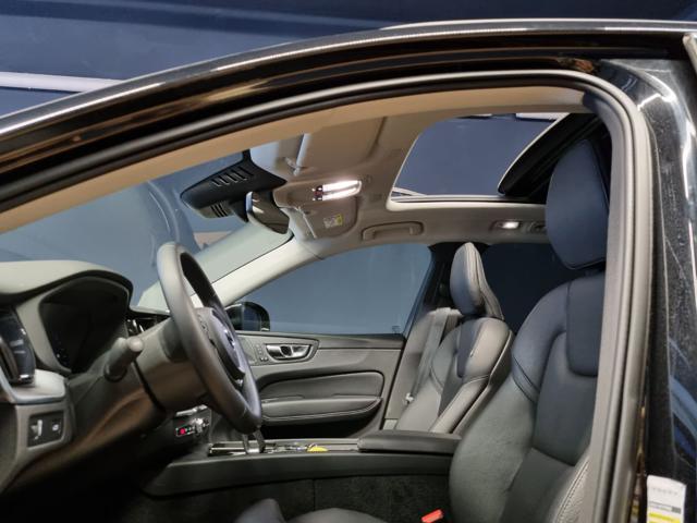 VOLVO XC60 B5 (D) AWD GEARTRONIC MOMENTUM P - foto 23