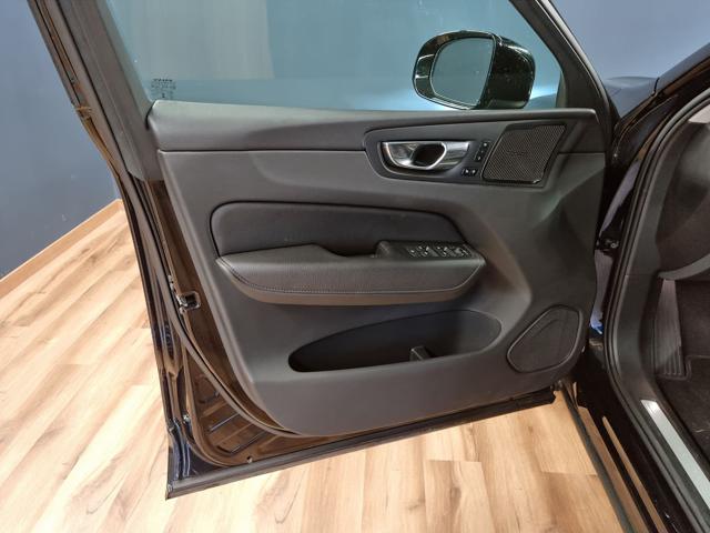 VOLVO XC60 B5 (D) AWD GEARTRONIC MOMENTUM P - foto 28