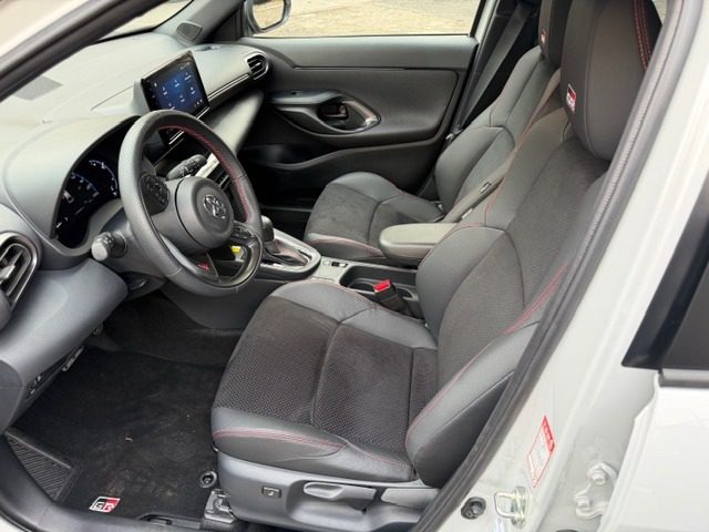TOYOTA YARIS CROSS 1.5 HYBRID 5P. E-CVT GR SPORT - foto 8