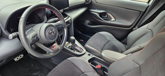 TOYOTA YARIS CROSS 1.5 HYBRID 5P. E-CVT GR SPORT - foto 10