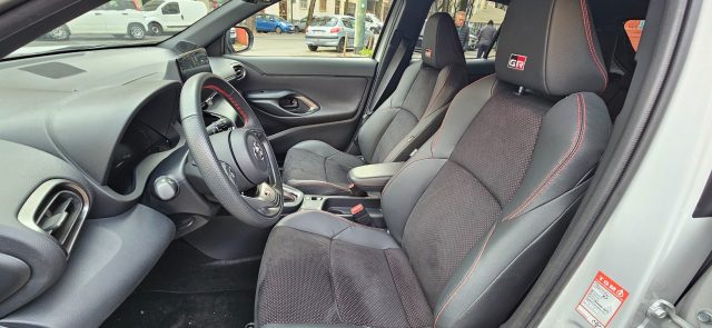 TOYOTA YARIS CROSS 1.5 HYBRID 5P. E-CVT GR SPORT - foto 11