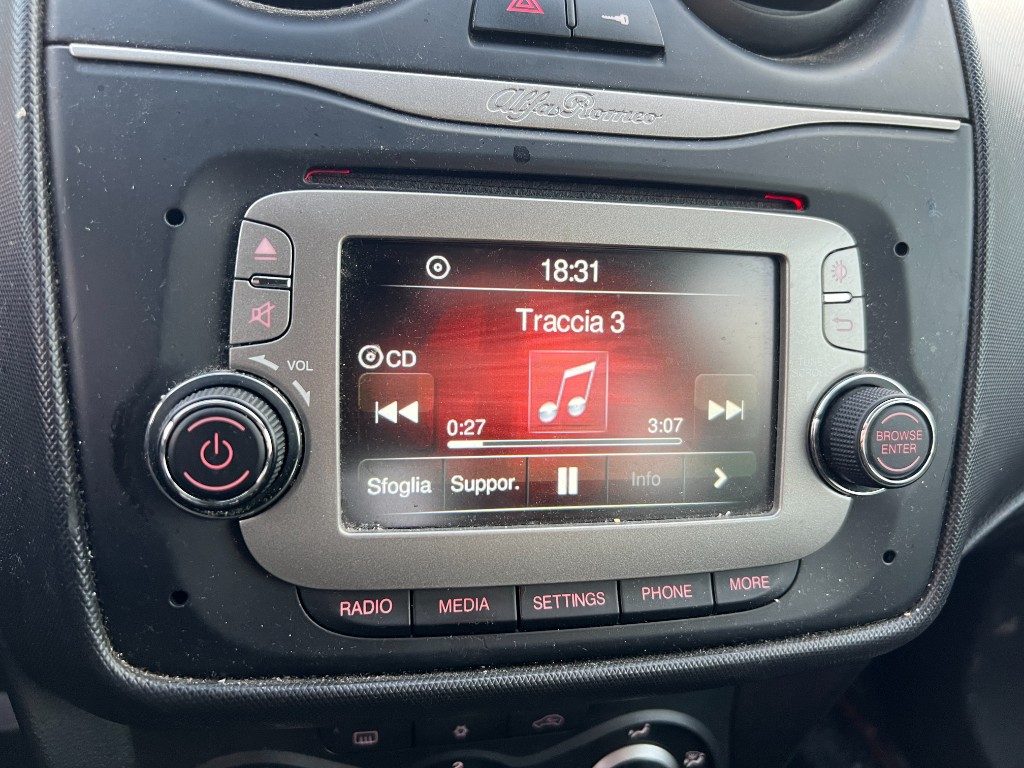 Immagine di ALFA ROMEO MiTo 1.4 70 CV 8V del 12/2013 km 227833