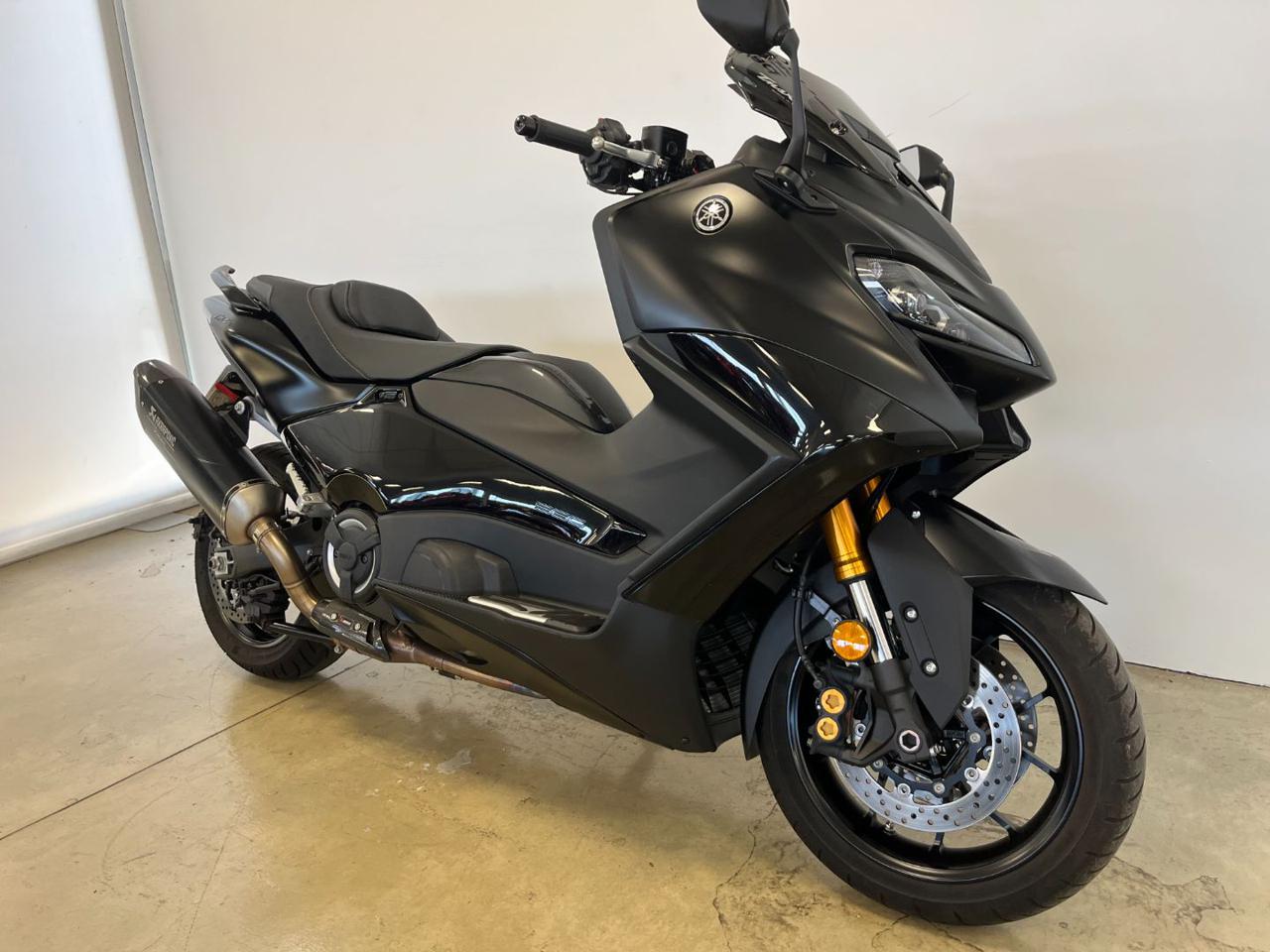 immagine usato YAMAHA T-Max 560 TECH