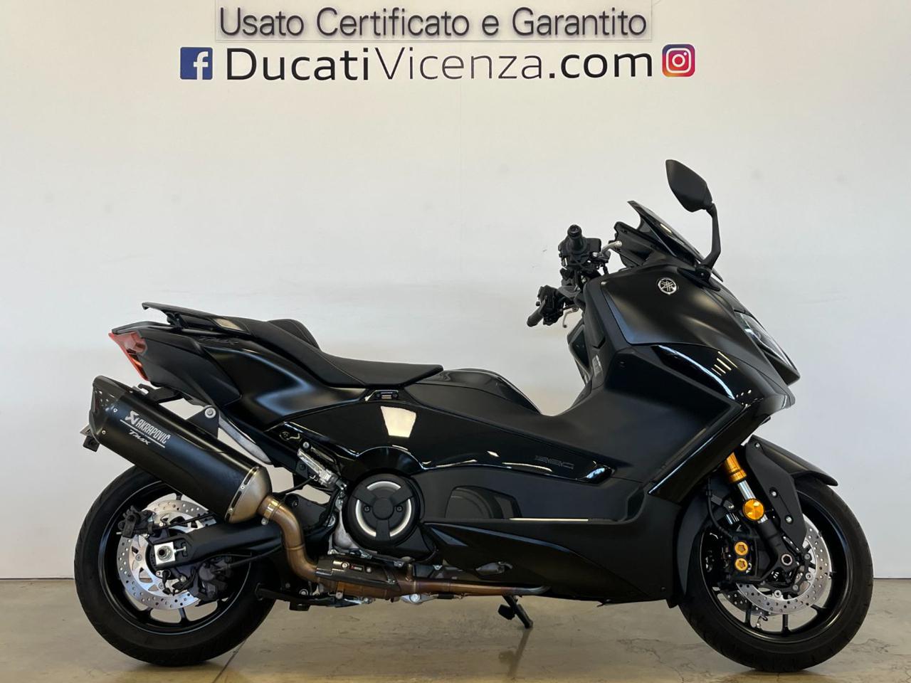 immagine usato YAMAHA T-Max 560 TECH