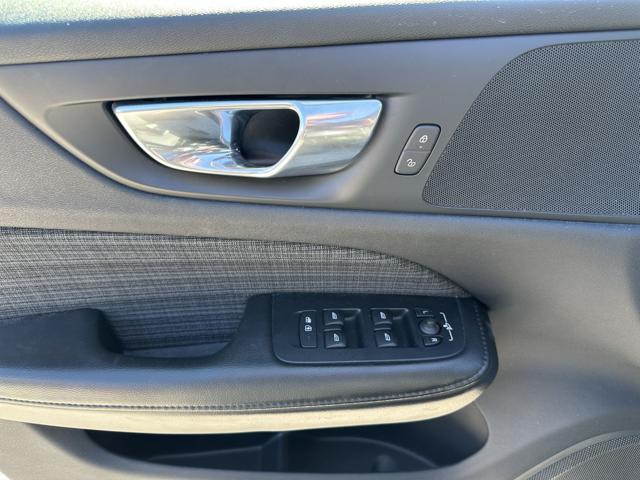 VOLVO V60 B4 (D) AUTOMATICO ESSENTIAL - foto 10