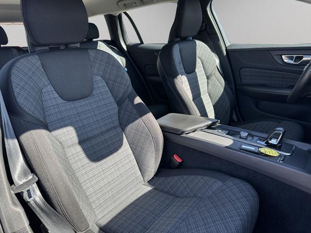 VOLVO V60 B4 (D) AUTOMATICO ESSENTIAL - foto 17