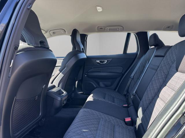 VOLVO V60 B4 (D) AUTOMATICO ESSENTIAL - foto 14