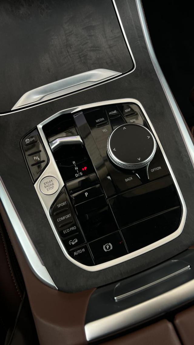 BMW X5 XDRIVE30D 48V MSPORT 22" KEYLESS - foto 31