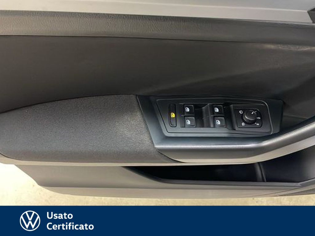 immagine usato VOLKSWAGEN T-Roc 1.0 tsi life 110cv