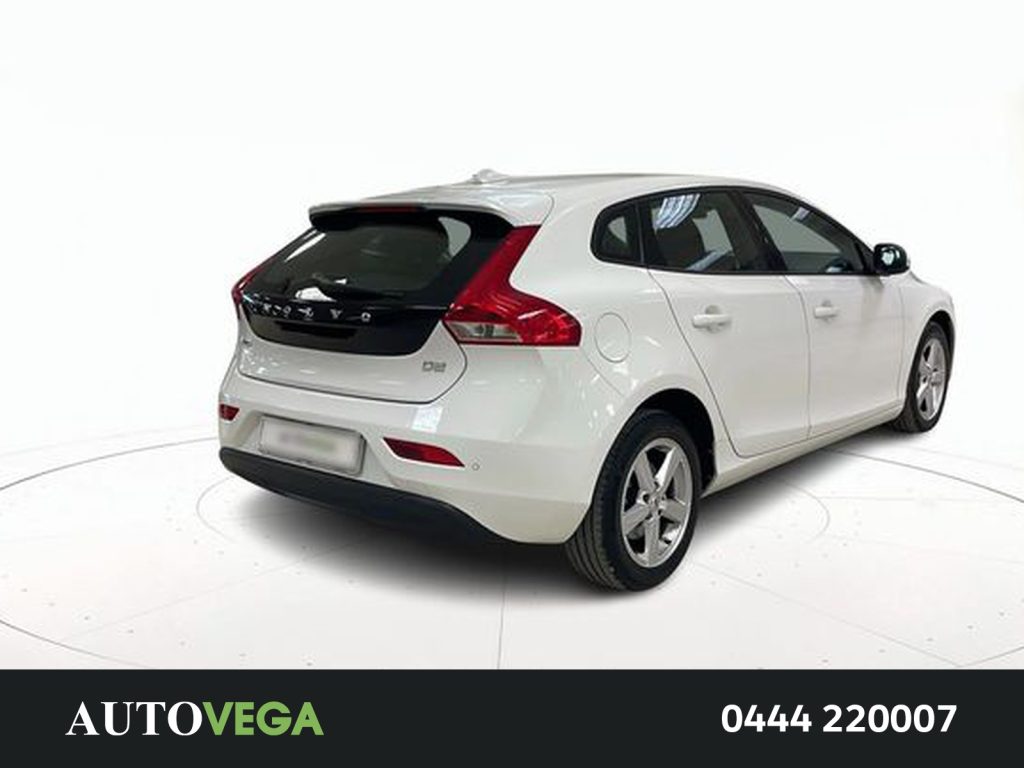 immagine usato VOLVO V40 2.0 d2 momentum geartronic my17