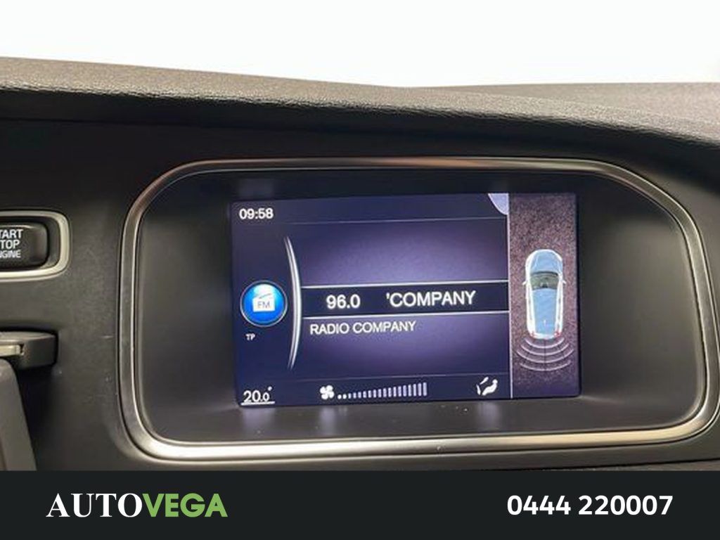 immagine usato VOLVO V40 2.0 d2 momentum geartronic my17