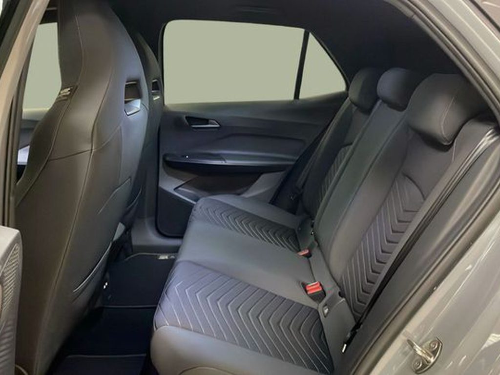 immagine usato CUPRA Born 58kwh impulse