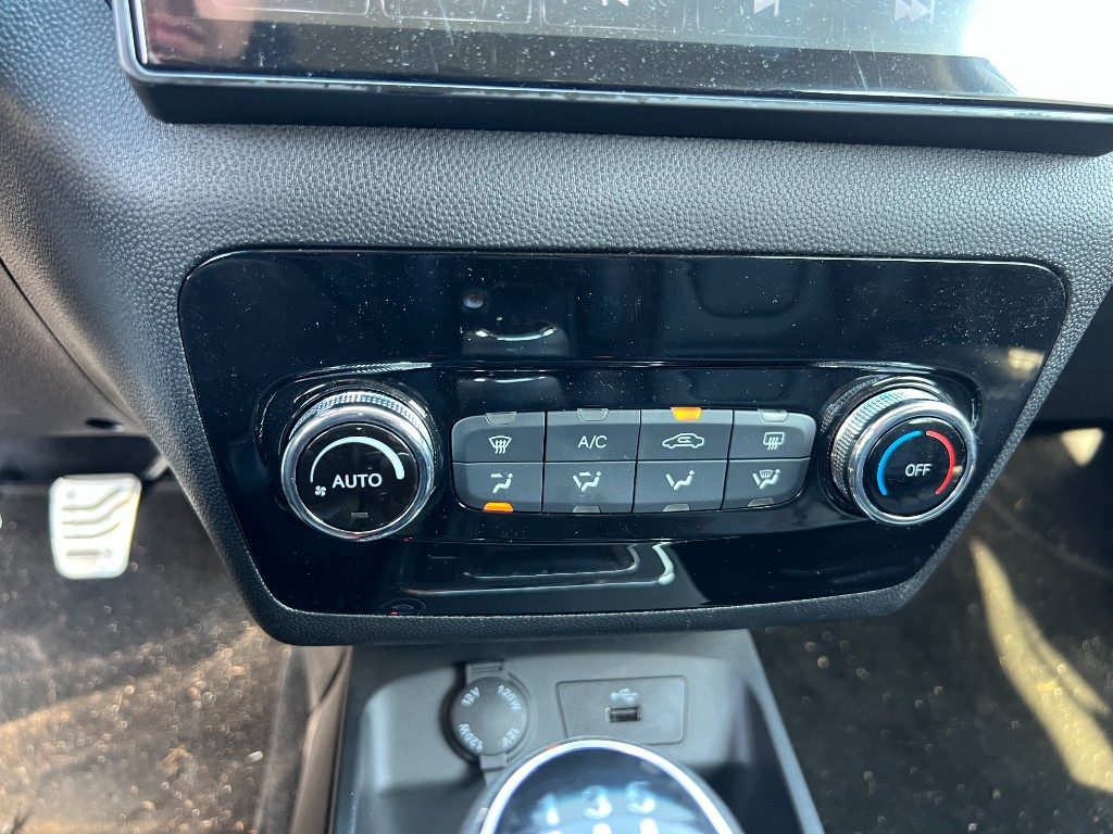 Immagine di EVO Evo3 1.5 Bi-fuel GPL del 06/2023 km 6406