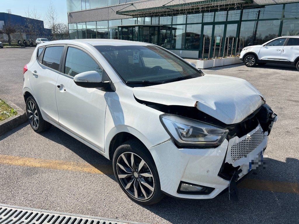 Immagine di EVO Evo3 1.5 Bi-fuel GPL del 06/2023 km 6406