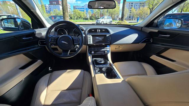 JAGUAR XE 2.0 D PORTFOLIO AWD 180 CV AUTO - foto 17