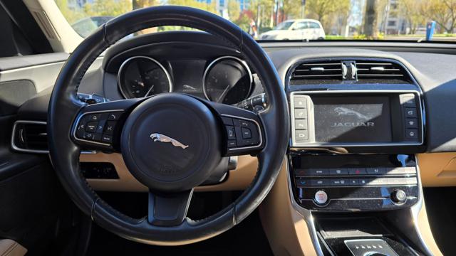 JAGUAR XE 2.0 D PORTFOLIO AWD 180 CV AUTO - foto 18