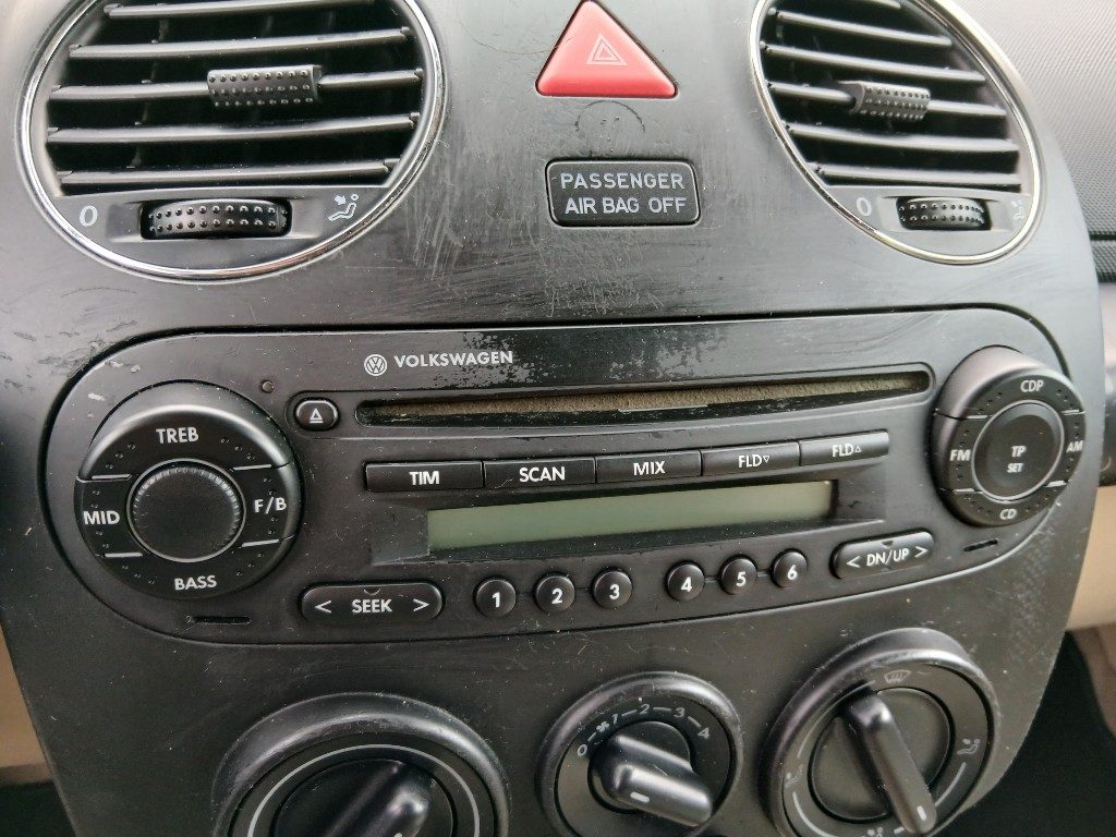 Immagine di VOLKSWAGEN New Beetle 1.9 TDI 105CV Cabrio del 11/2005 km 72740