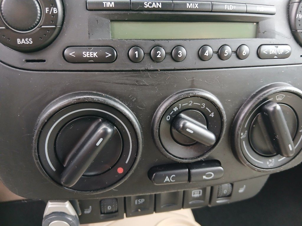 Immagine di VOLKSWAGEN New Beetle 1.9 TDI 105CV Cabrio del 11/2005 km 72740