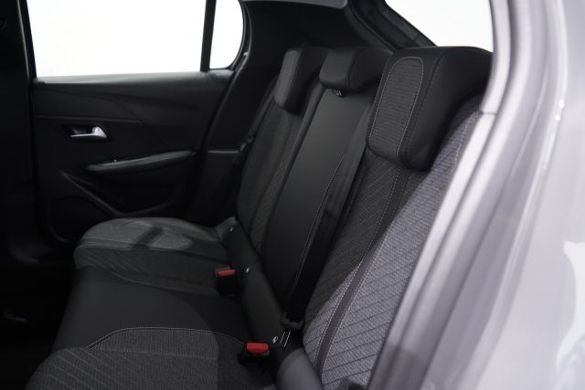 PEUGEOT 208 1.2 HYBRID 110CV E-DCS6 ALLURE - foto 21
