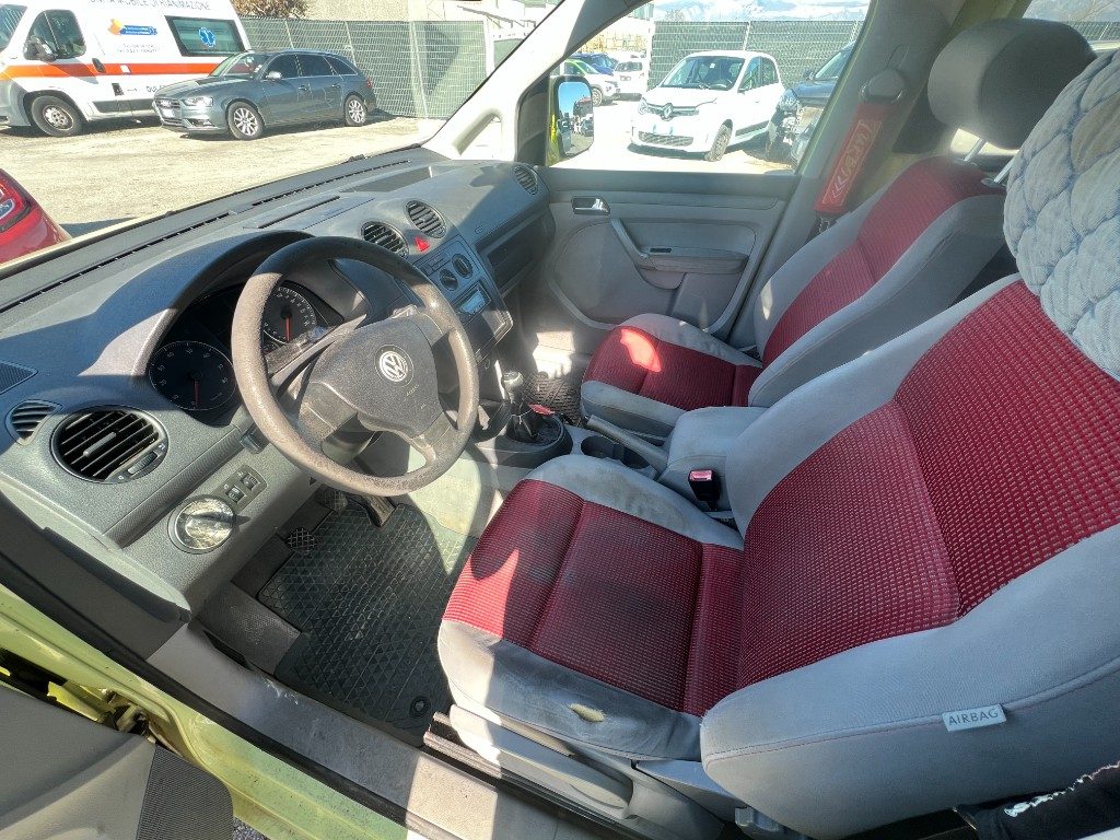 Immagine di VOLKSWAGEN Caddy 2.0 5p. BENZ/METANO 7 POSTI del 06/2006 km 389987