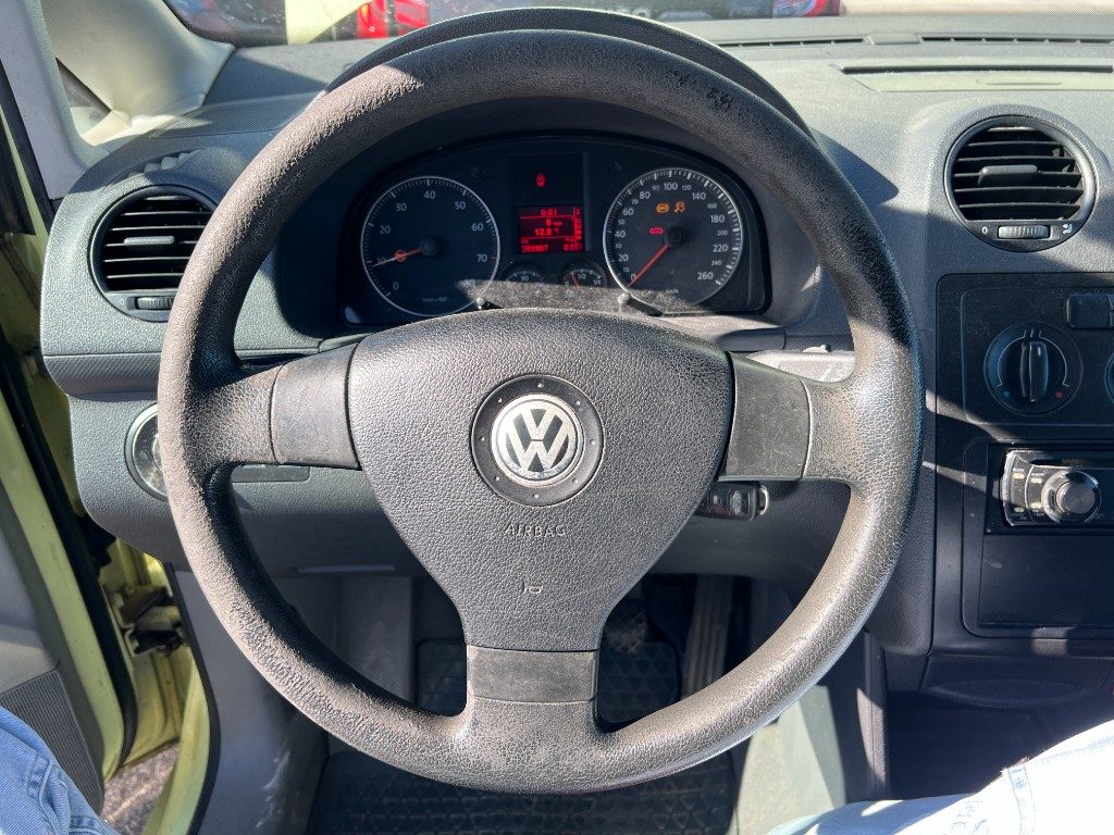 Immagine di VOLKSWAGEN Caddy 2.0 5p. BENZ/METANO 7 POSTI del 06/2006 km 389987