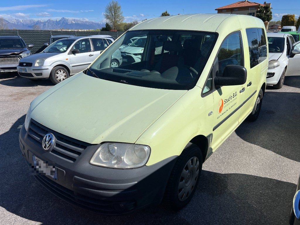 Immagine di VOLKSWAGEN Caddy 2.0 5p. BENZ/METANO 7 POSTI del 06/2006 km 389987