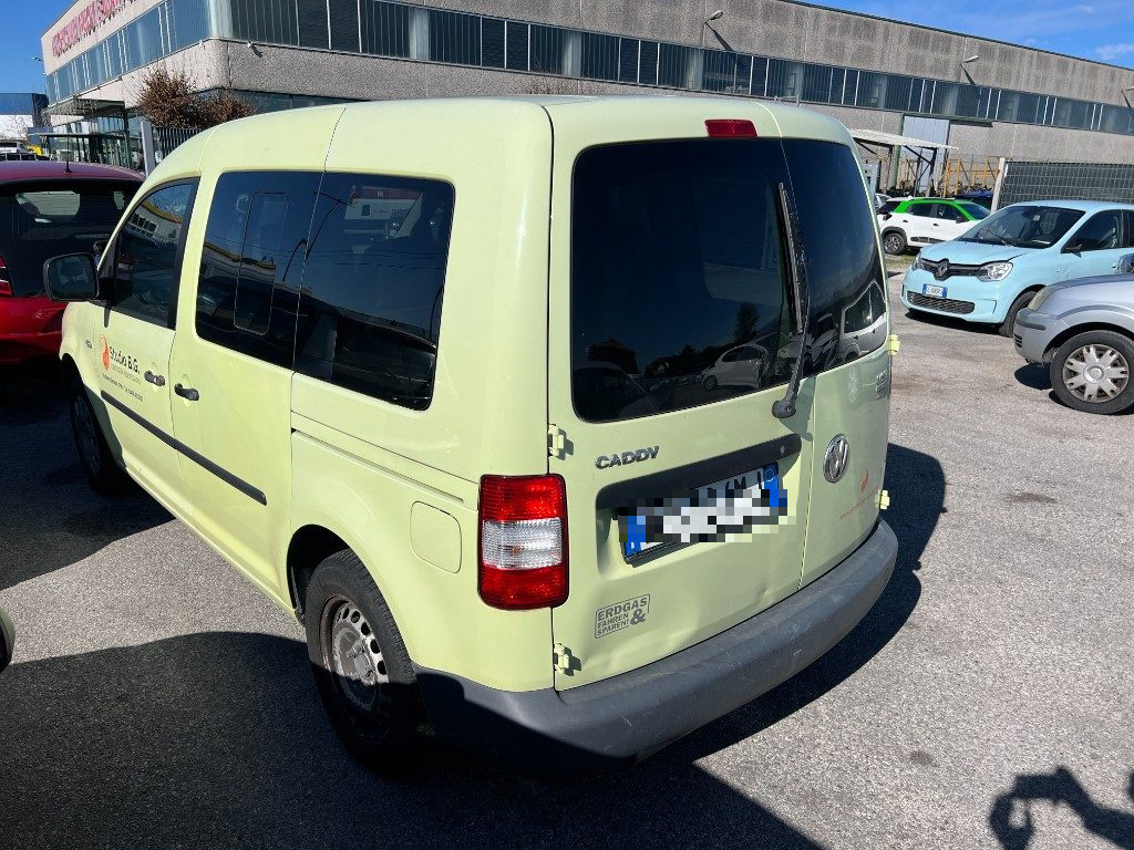 Immagine di VOLKSWAGEN Caddy 2.0 5p. BENZ/METANO 7 POSTI del 06/2006 km 389987
