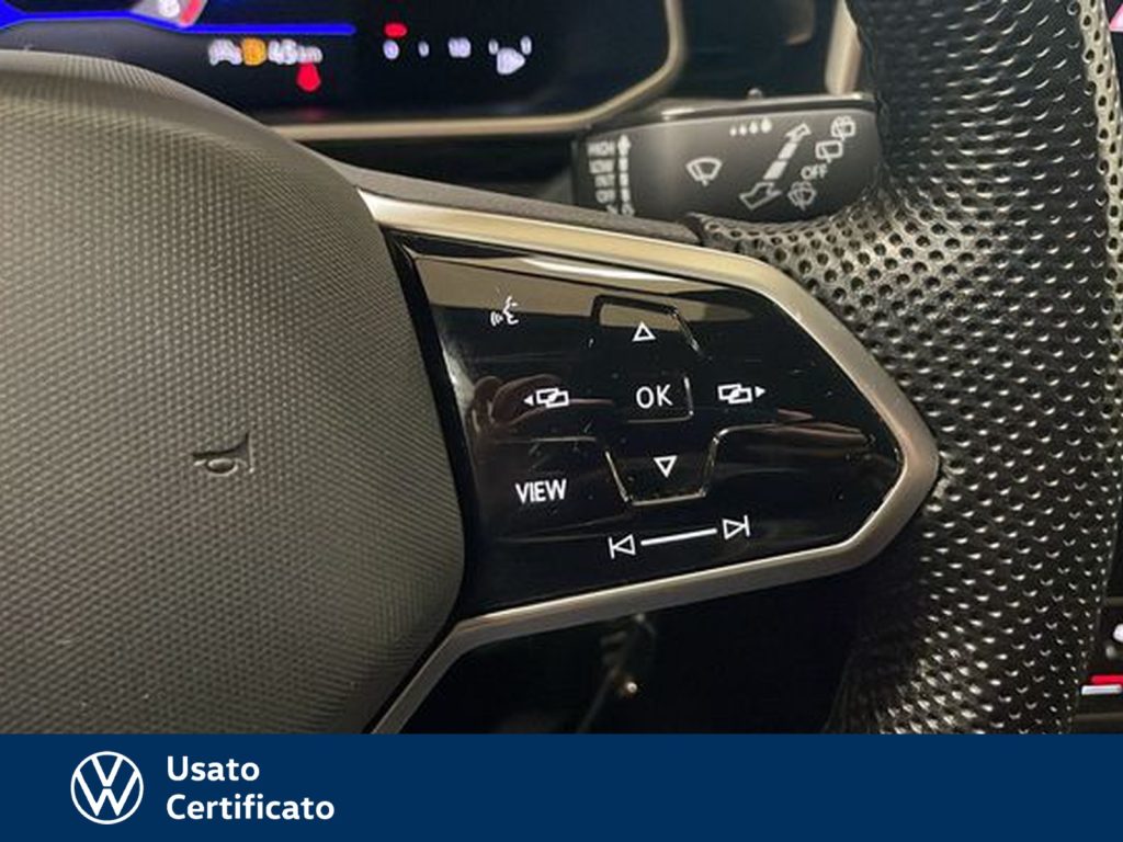 immagine usato VOLKSWAGEN T-Roc 1.0 tsi r-line 110cv