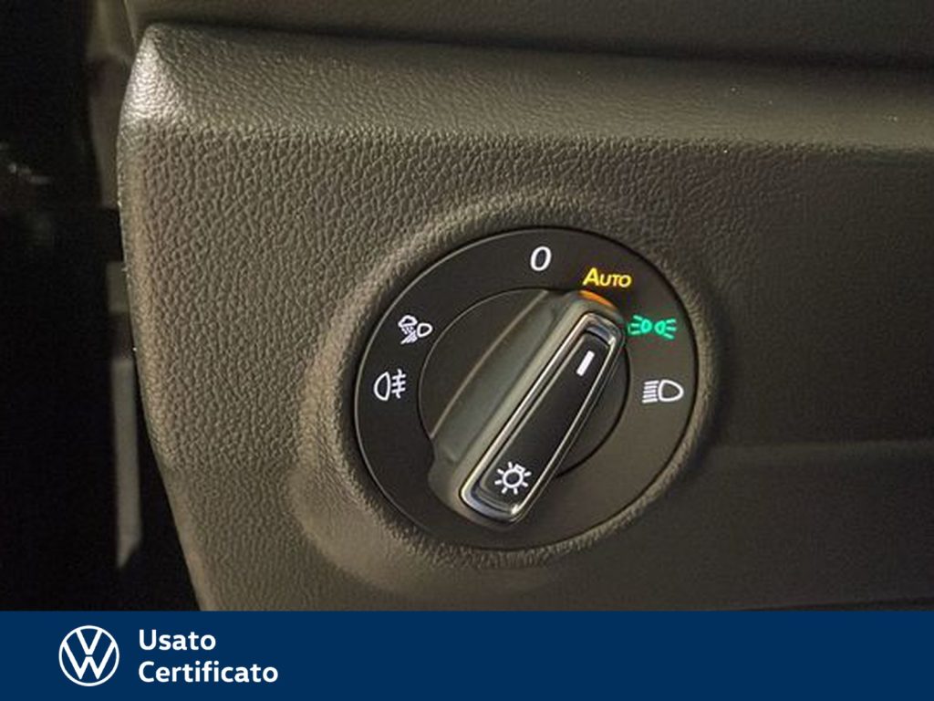 immagine usato VOLKSWAGEN T-Roc 1.0 tsi r-line 110cv