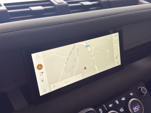 LAND ROVER DEFENDER 110 3.0D I6 250 CV AWD AUTO HARD - foto 22