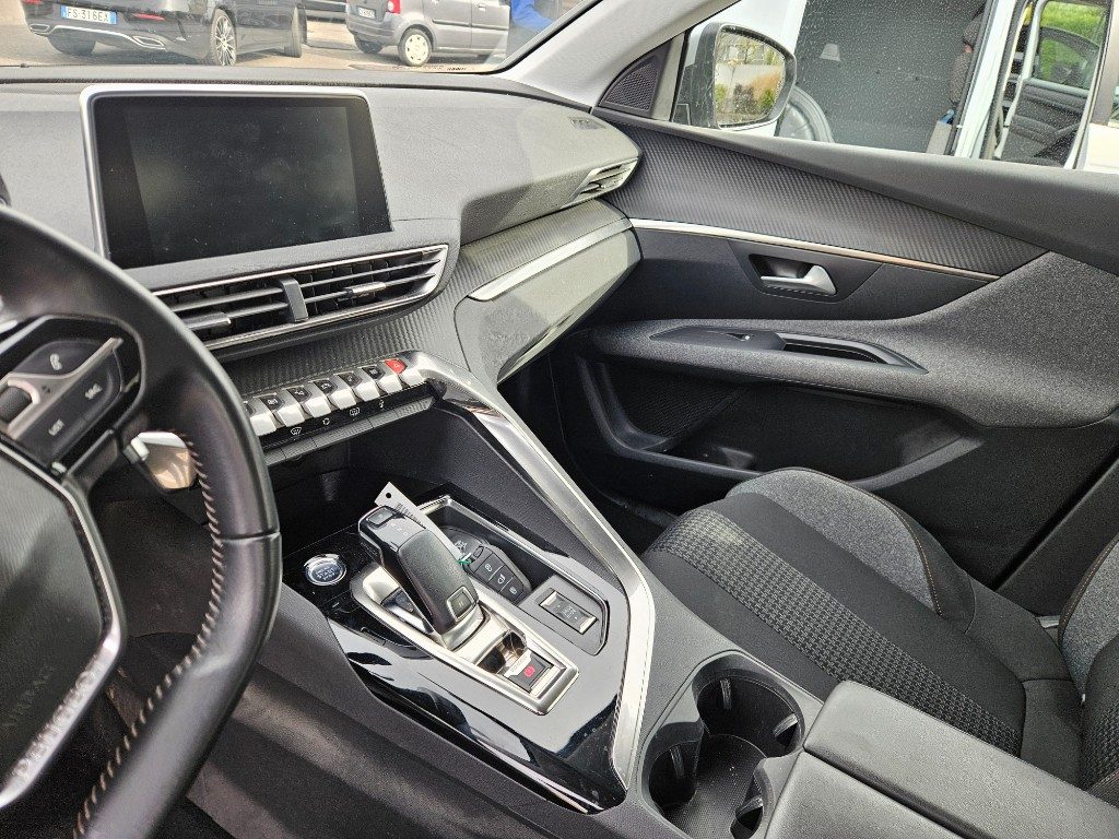 PEUGEOT 3008 BlueHDi 130 S&S EAT8 GT - 12
