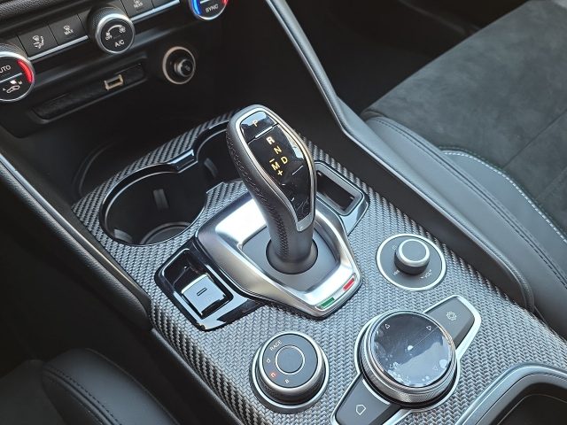 ALFA ROMEO GIULIA 2.9 V6 BI-TURBO AT8 QUADRIFOGLIO - foto 18