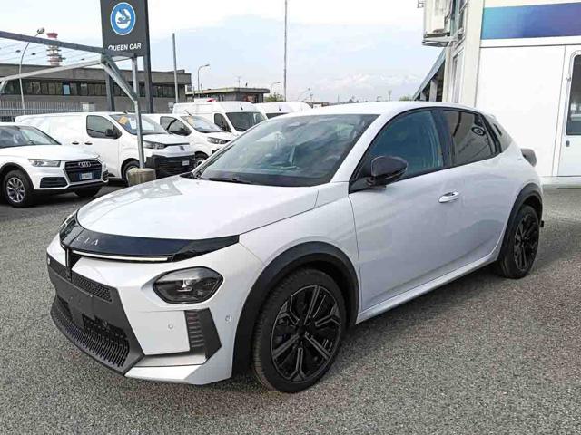 lancia ypsilon hybrid e-dct hf line usata