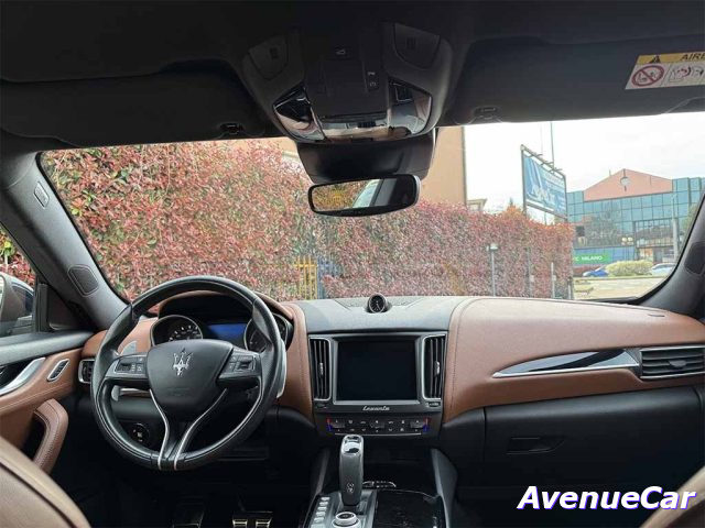 MASERATI LEVANTE GRANSPORT TELECAMERA CERCHI 21'' - foto 27