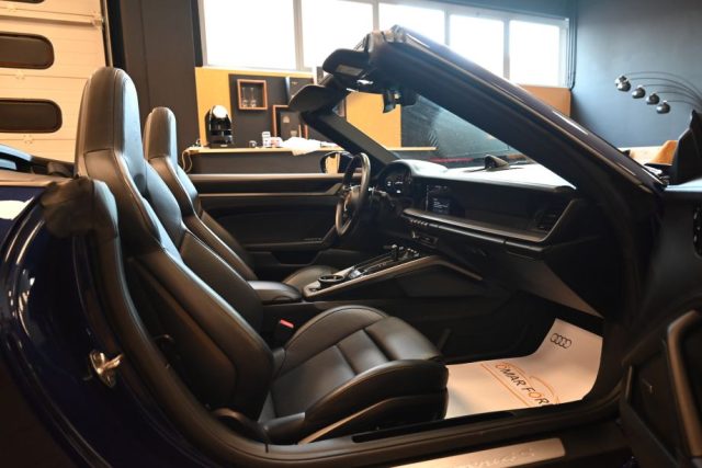 PORSCHE 992 usata 38