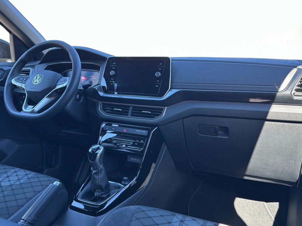 immagine nuovo VOLKSWAGEN T-Cross Nuova T-Cross R-Line Plus 1.0 TSI 85 kW (115 CV) M