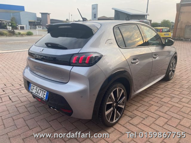 PEUGEOT 208 - foto: 21