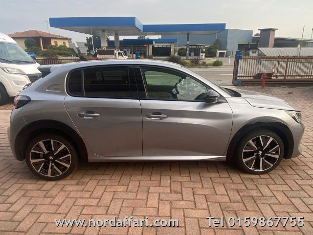 PEUGEOT 208 - foto: 20