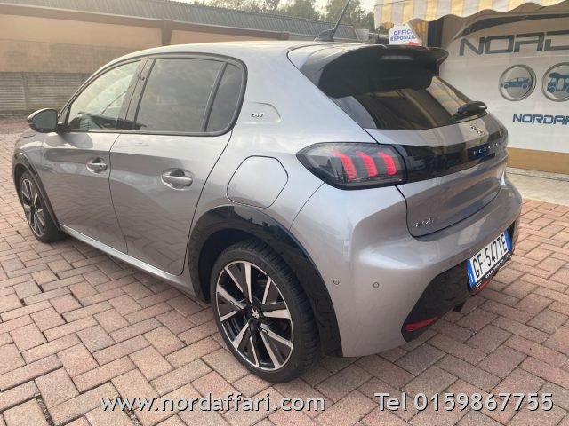 PEUGEOT 208 - foto: 19