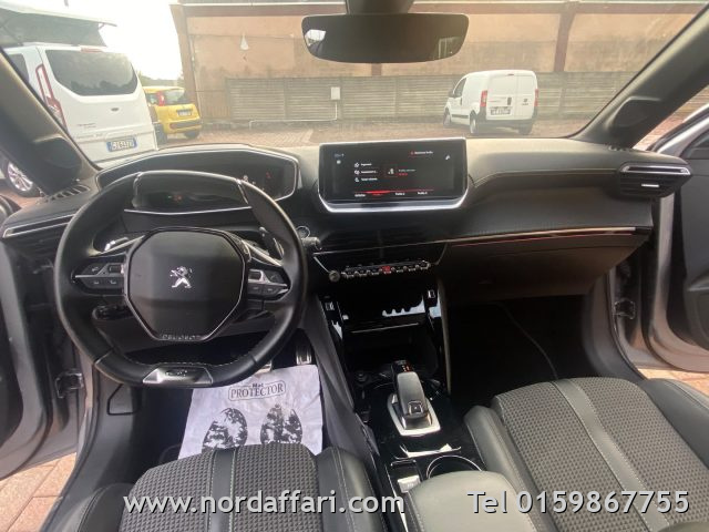 PEUGEOT 208 - foto: 5
