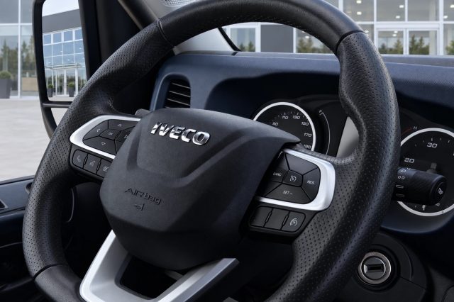 IVECO DAILY 60C18 OFFICINA MOBILE - foto 9