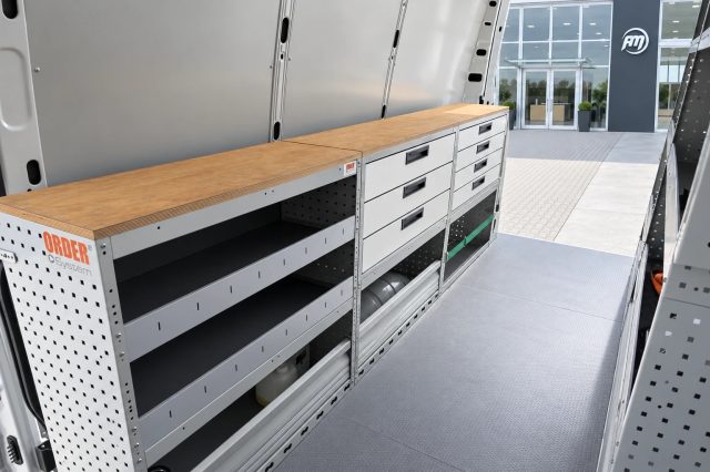 IVECO DAILY 60C18 OFFICINA MOBILE - foto 13