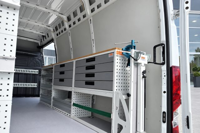 IVECO DAILY 60C18 OFFICINA MOBILE - foto 17