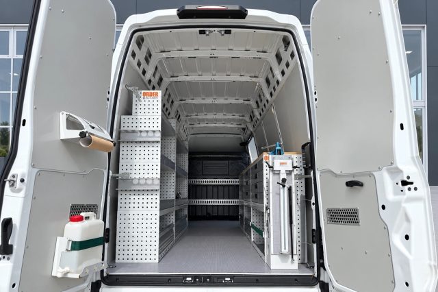 IVECO DAILY 60C18 OFFICINA MOBILE - foto 18