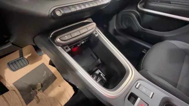 JEEP AVENGER AVENGER 1.2 TURBO 100 CV MHEV SU - foto 16