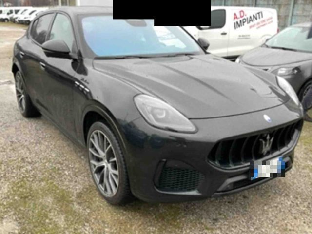 maserati grecale mhev 330 cv awd modena iva esposta legge 104 usata