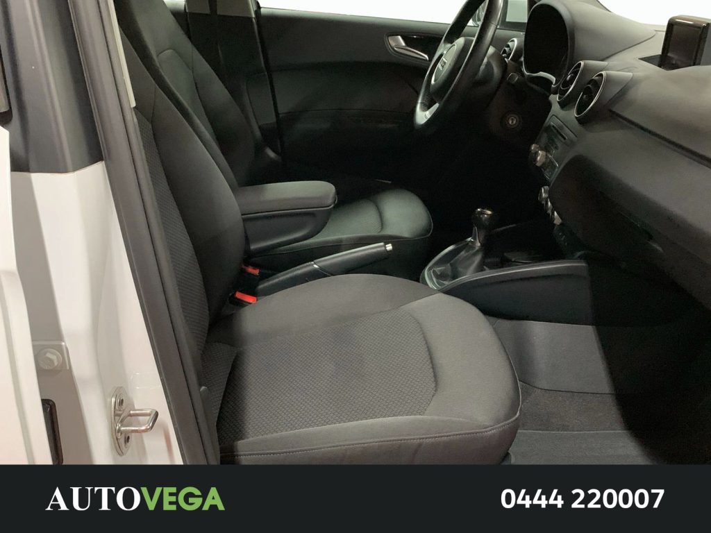 immagine usato AUDI A1 sportback 1.0 tfsi ultra admired 95cv