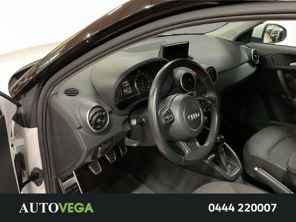 immagine usato AUDI A1 sportback 1.0 tfsi ultra admired 95cv