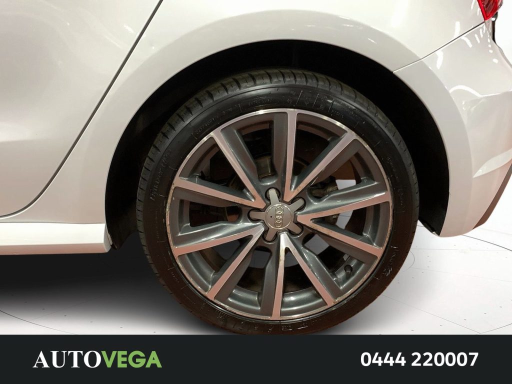 immagine usato AUDI A1 sportback 1.0 tfsi ultra admired 95cv