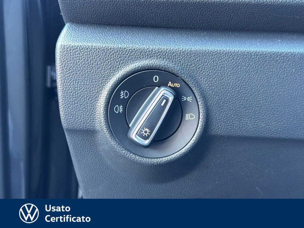 immagine usato VOLKSWAGEN T-Roc 1.0 tsi style 115cv
